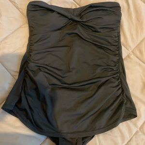 Merona one piece swim suits - size small